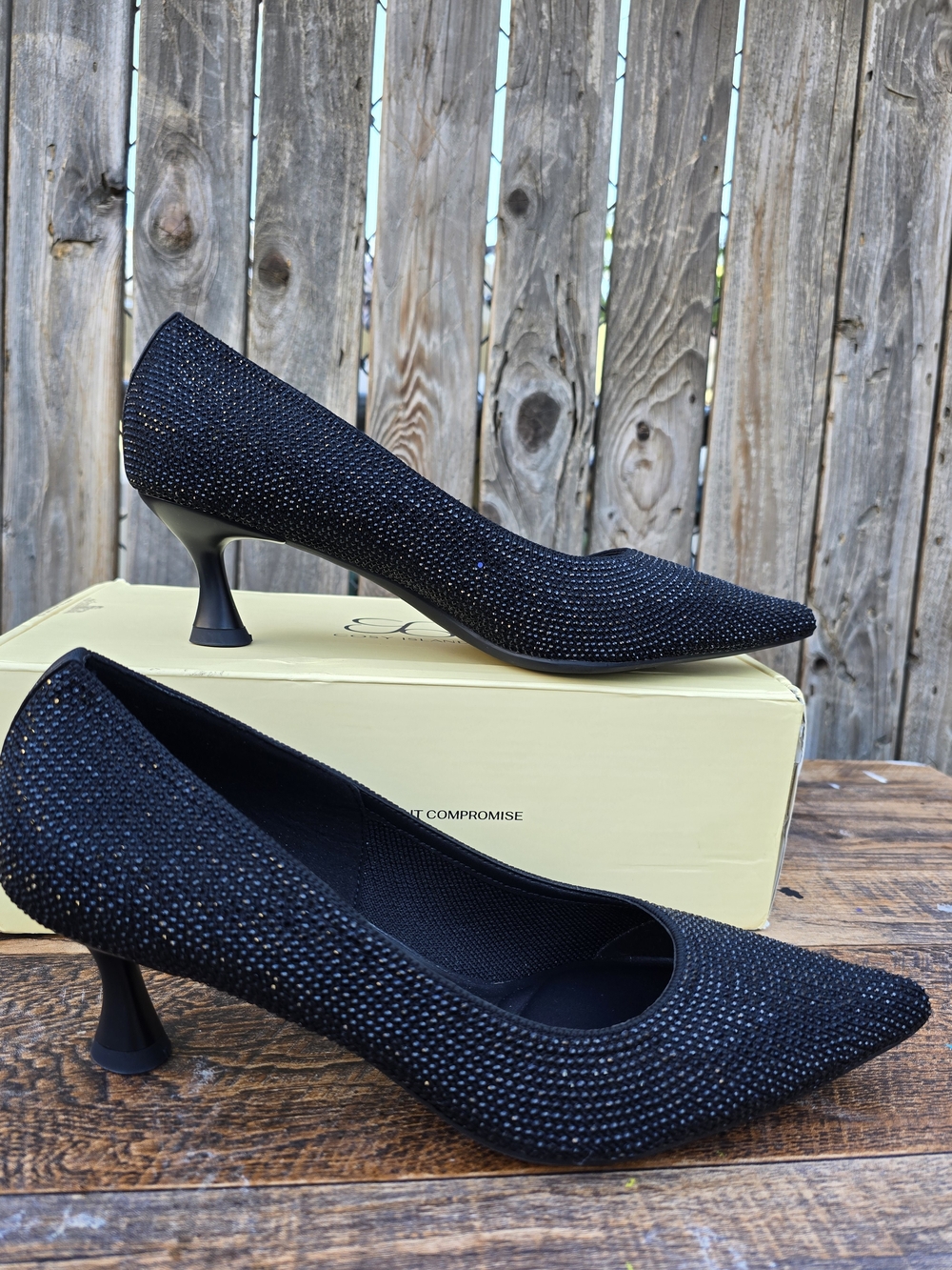 Cozy Island Elegant Black Pointed Toe Kitten Heel Pumps Size 8.5